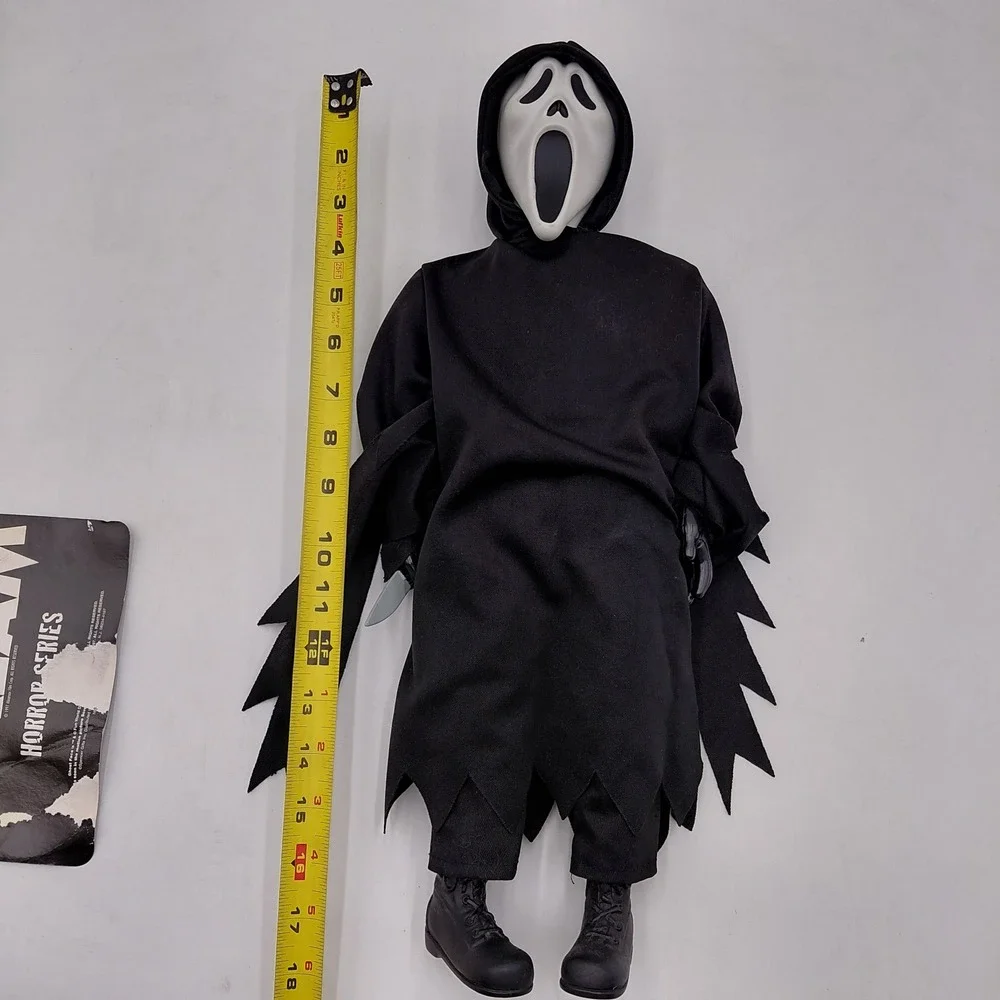 Vtg 90s Scream Ghost Face Horror Doll Figure Spencers 1997 Halloween Numbered